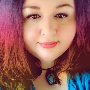 Meet your Posher, Ana